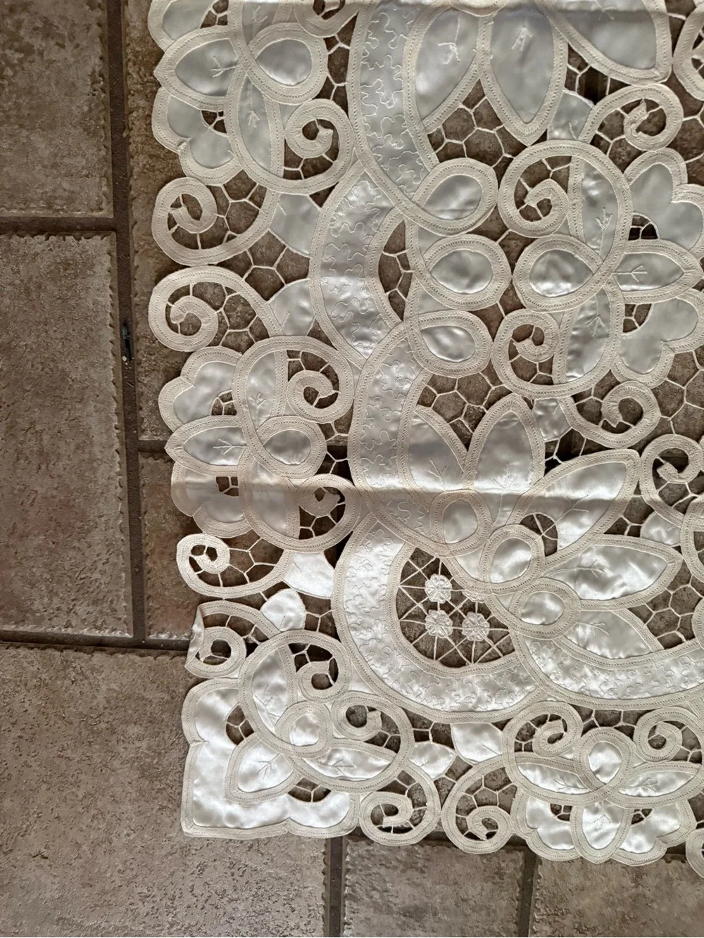 Battenberg Like Lace Tablecloth with Silk & Embroidered Lace - 34”square. Mint.